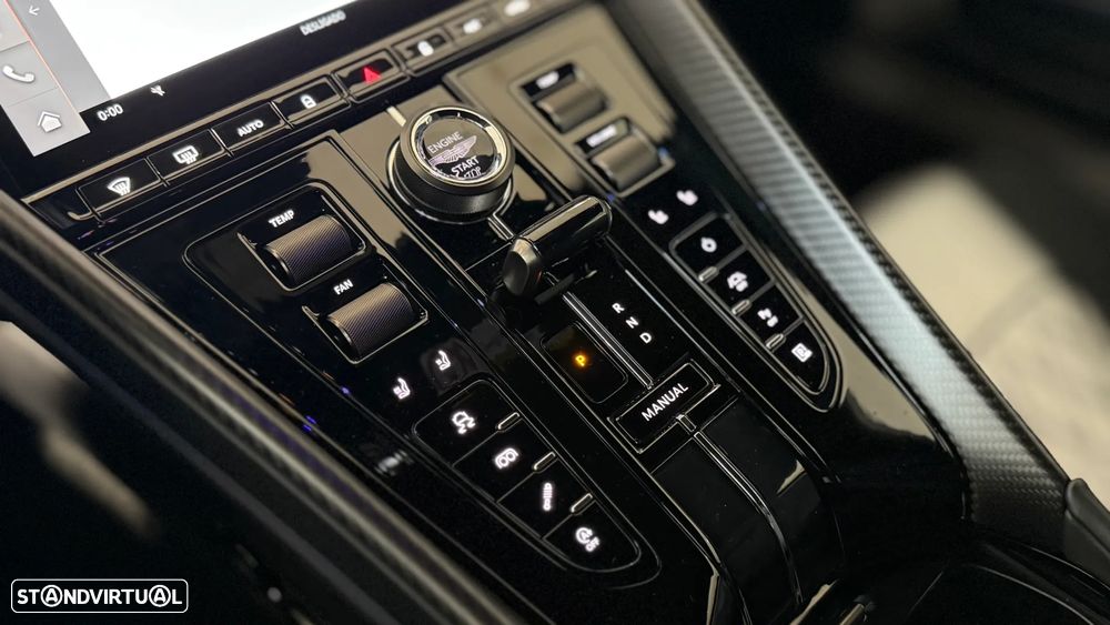 Aston Martin DB12 Coupé V8 Auto - 33