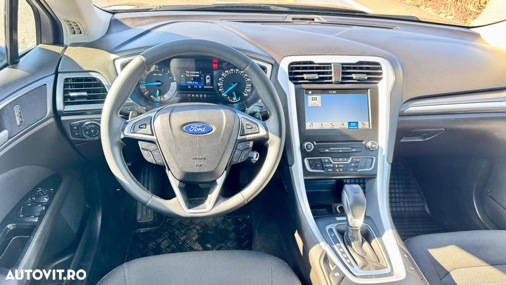 Ford Mondeo 2.0 TDCI Powershift Titanium - 8