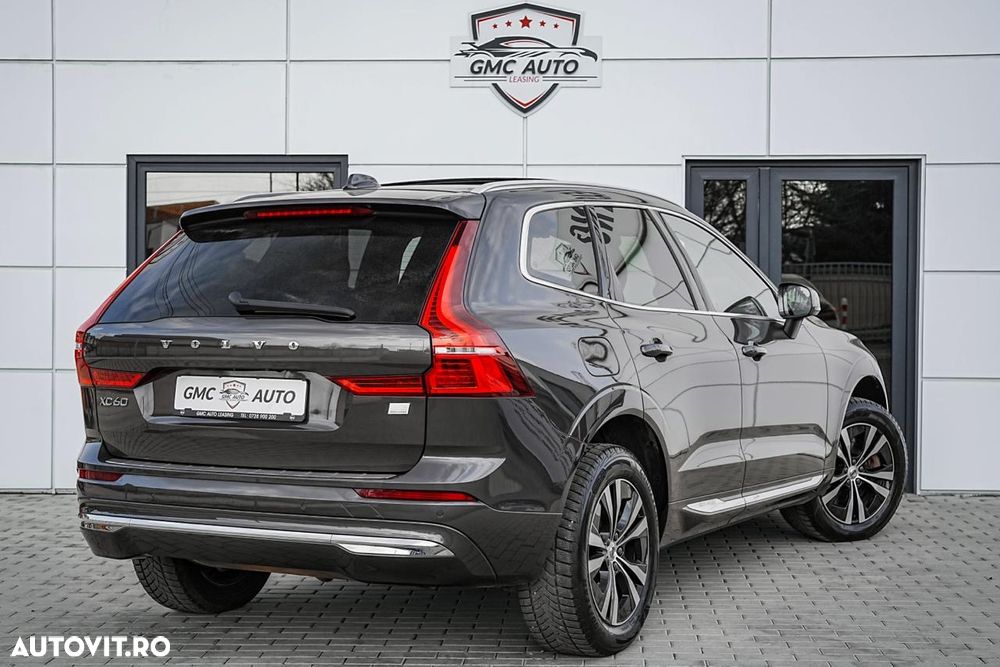 Volvo XC 60 T6 AWD Recharge Geartronic Inscription - 4