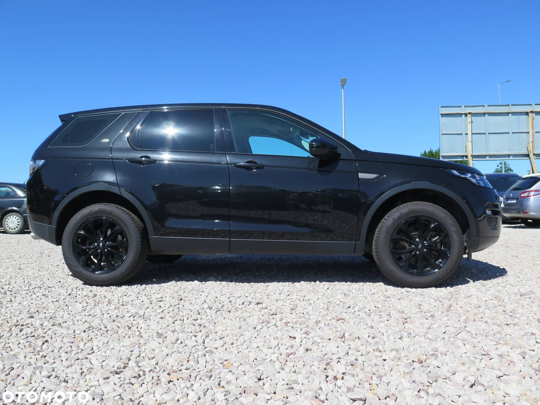 Land Rover Discovery Sport - 22
