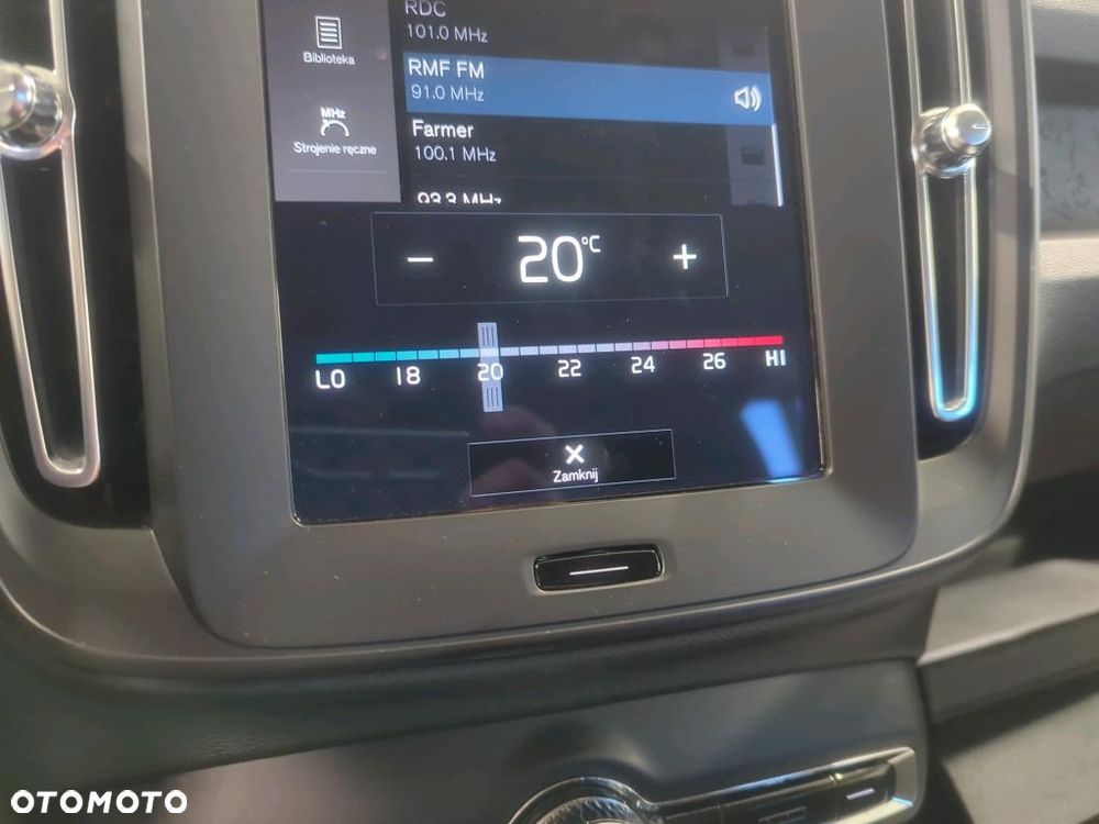 Volvo XC 40 T3 Momentum - 12