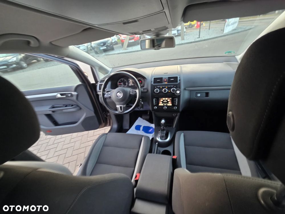 Volkswagen Touran 2.0 TDI DPF DSG Highline - 33