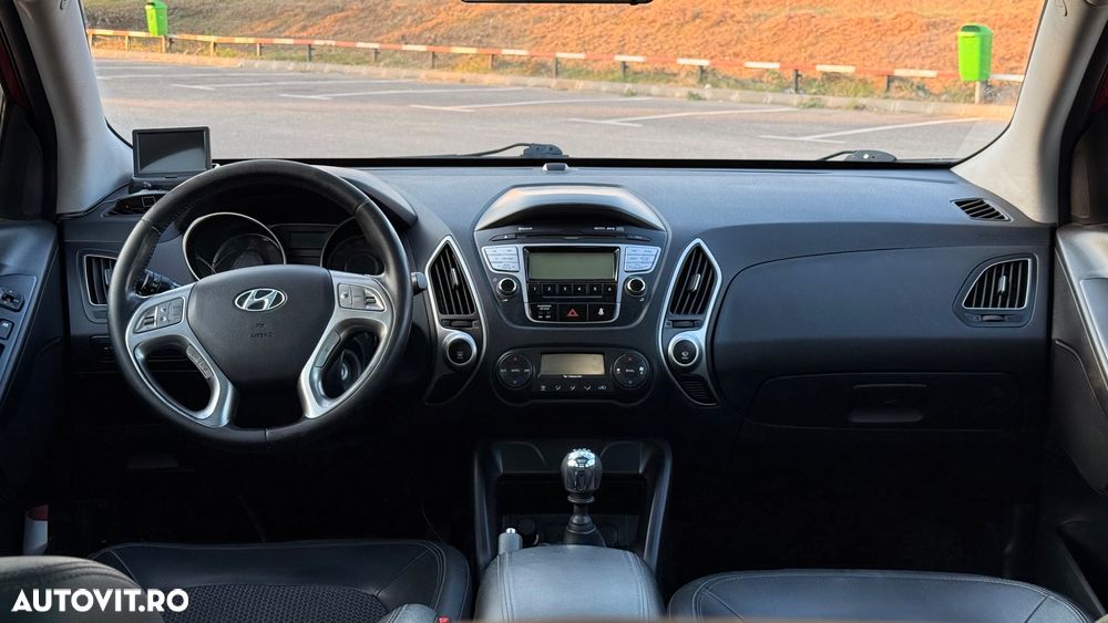 Hyundai ix35 2.0 CRDI Low 2WD GL Classic - 8