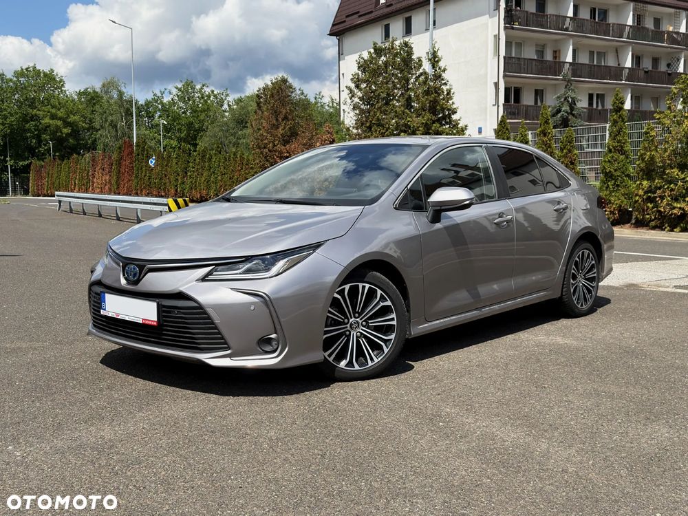 Toyota Corolla 1.8 Hybrid Team Deutschland - 2