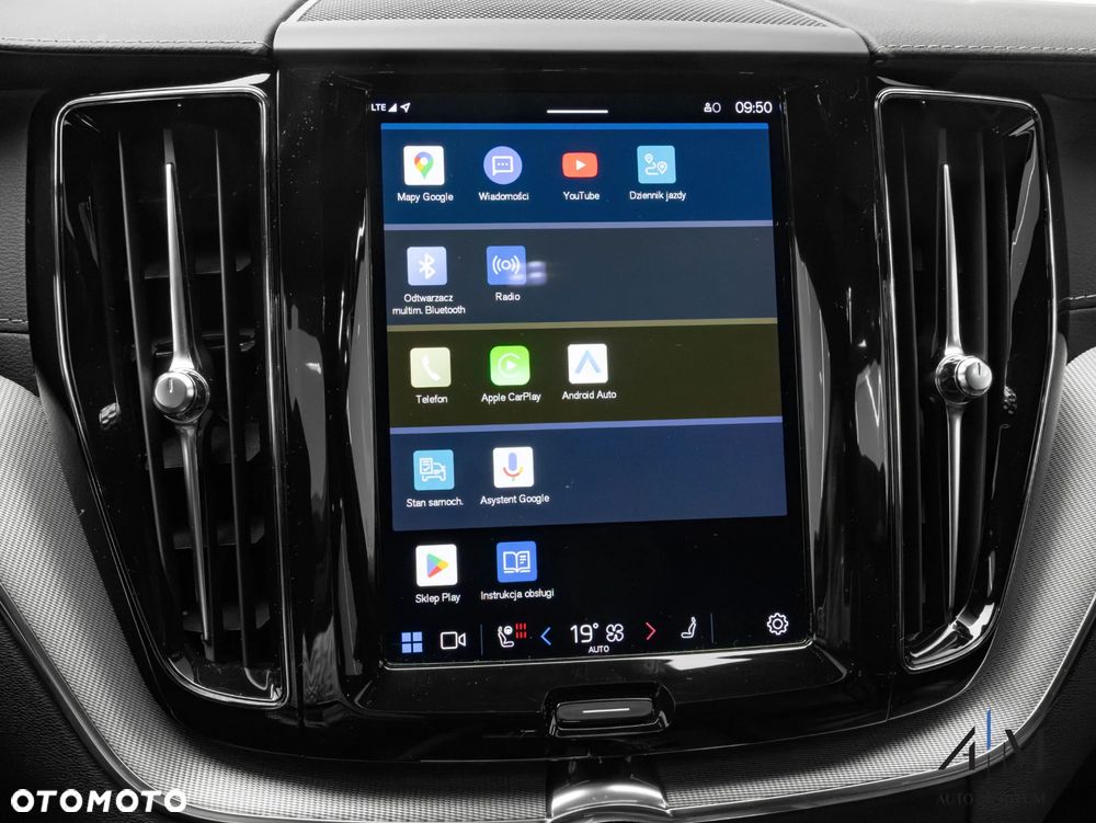 Volvo XC 60 B5 D AWD Ultimate Dark - 32