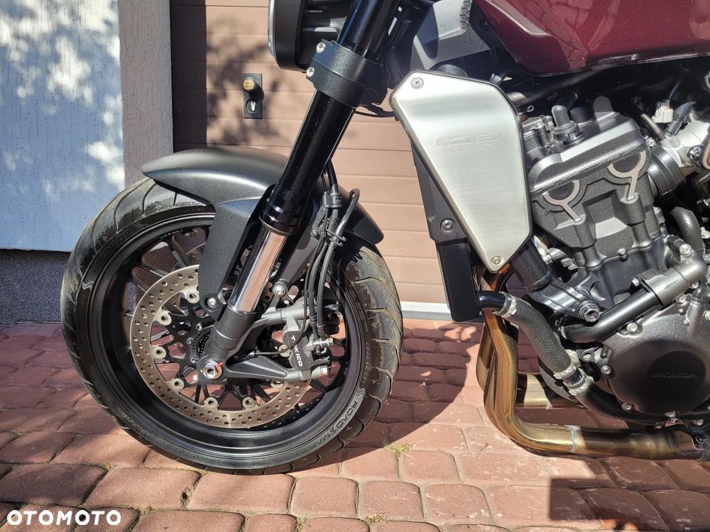 Honda CB - 8