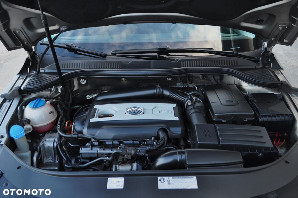 Volkswagen Passat CC - 30