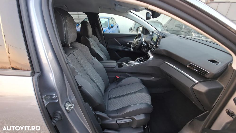 Peugeot 3008 PureTech 130 Stop & Start GPF EAT8 Allure Pack - 18