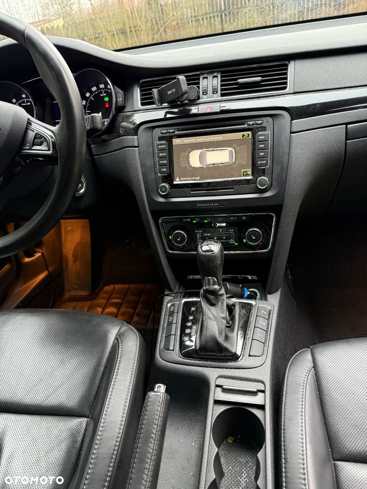Skoda Superb 2.0 TSI L&K DSG - 22