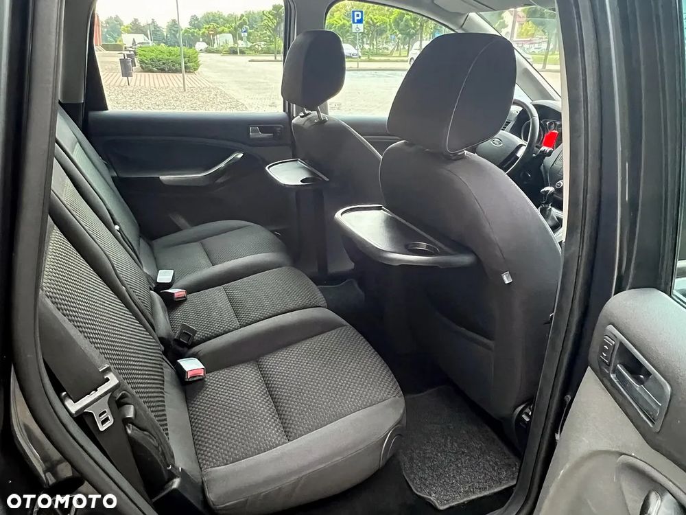 Ford C-MAX 1.8 Titanium - 18