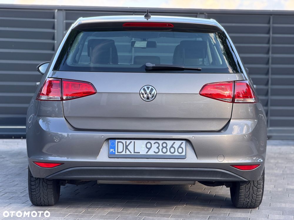 Volkswagen Golf 1.2 TSI BMT Comfortline - 5