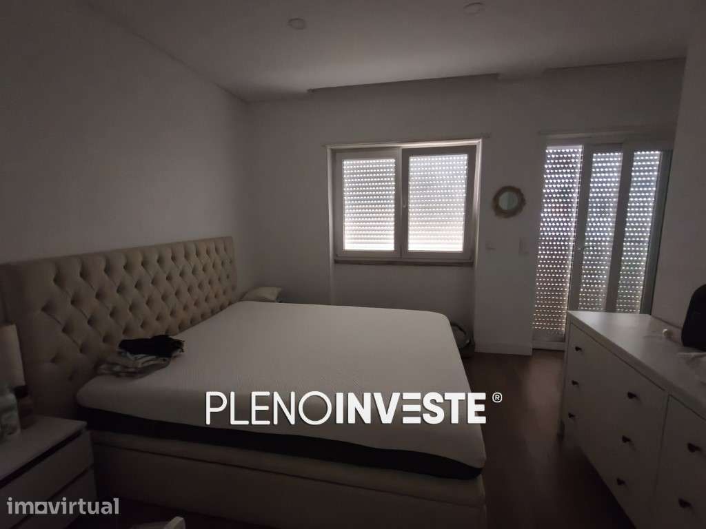 T3 totalmente remodelado e transformado em t2 em Corroios - Grande imagem: 5/39