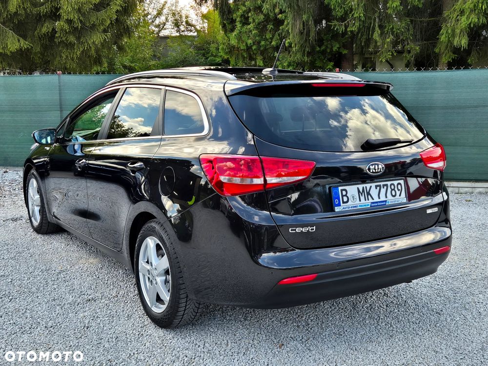 Kia Ceed 1.6 CRDi 136 ISG Platinum Edition - 18
