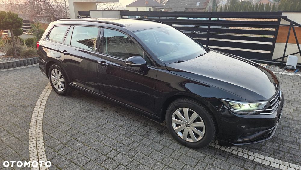 Volkswagen Passat 1.6 TDI SCR DSG Business - 8