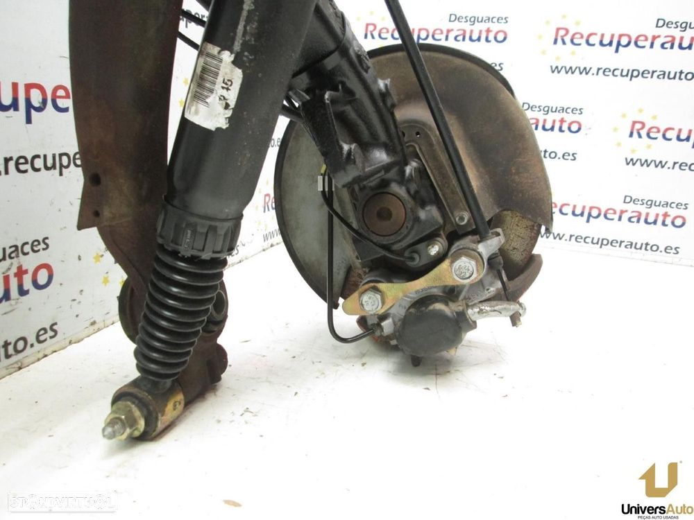 CHARRIOT TRASEIRO PEUGEOT 206 FASTBACK 2003 - - 1