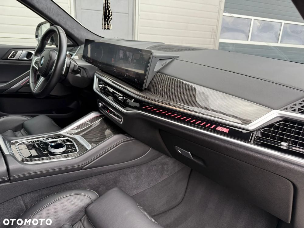 BMW X6 M60i xDrive - 13
