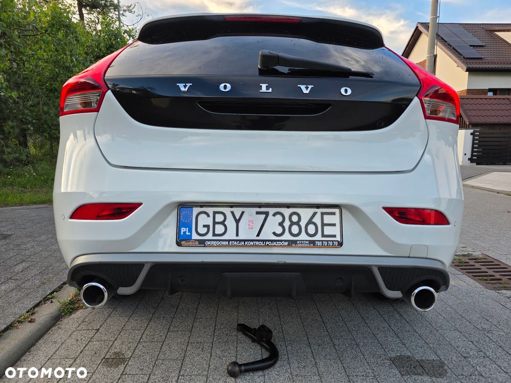 Volvo V40 D4 Drive-E R-Design Momentum - 11