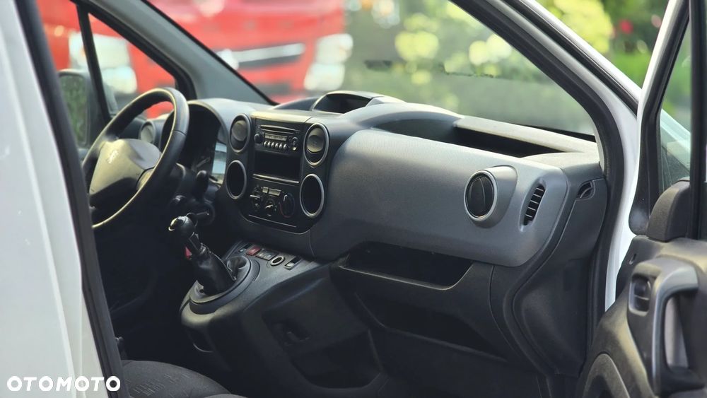 Peugeot PARTNER ❗️ LONG / SALON POLSKA / HAK / KLIMATYZACJA / RELINGI / TEMPOMAT / ZADBANY ❗️❗️ - 28