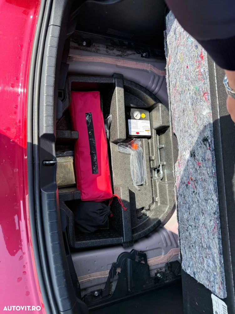 Toyota Yaris 1.5 VVT-i HSD Sol - 5