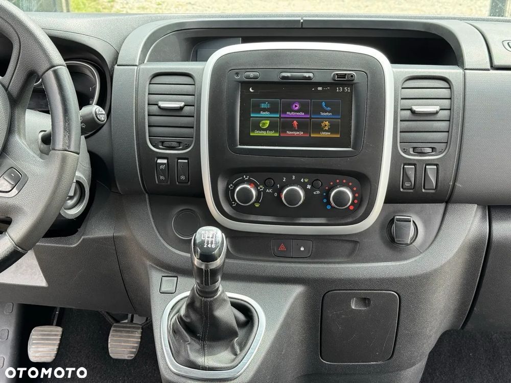 Renault Trafic 2.0 dCi - 27