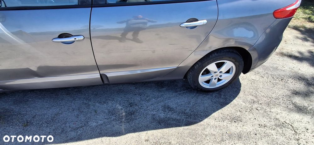 Renault Grand Scenic - 9