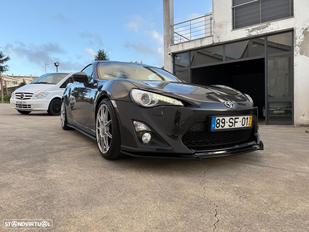 Toyota GT86 2.0D-4S Black Touch Edition - 1