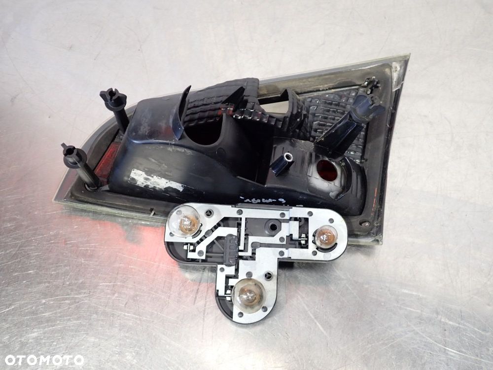 LAMPA LEWA TYLNA W KLAPIE FORD S-MAX I - 8