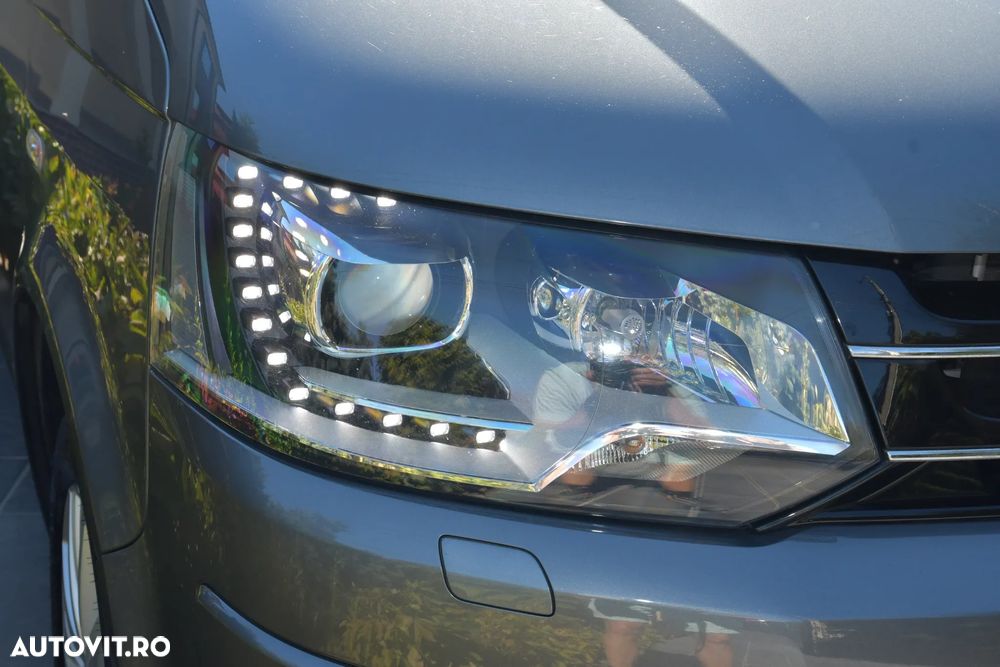 Volkswagen Caravelle - 21
