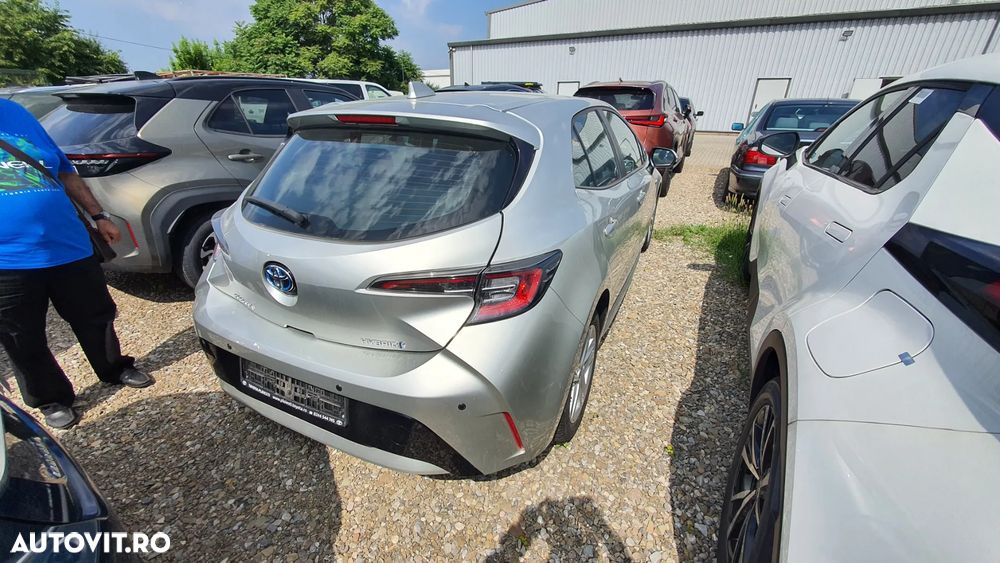 Toyota Corolla 1.8 HSD Business - 10