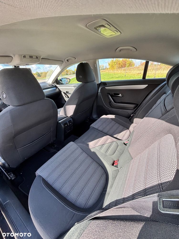 Volkswagen Passat CC 2.0 TDI DPF BMT - 12