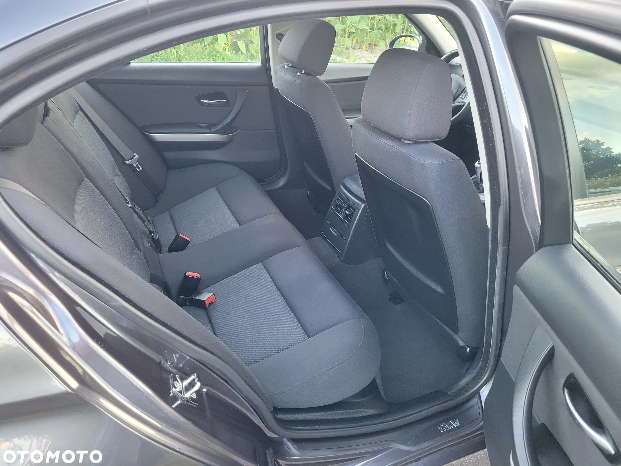 BMW Seria 3 318d - 11