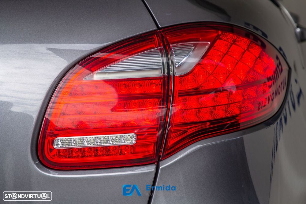 Porsche Cayenne - 14