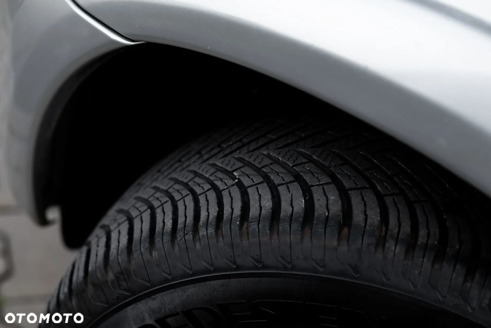 Toyota RAV4 4x4 Edition - 24