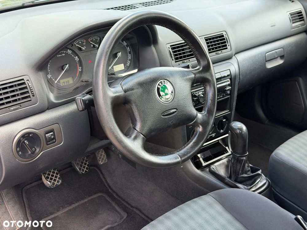 Skoda Octavia 2.0 Combi Ambiente - 5