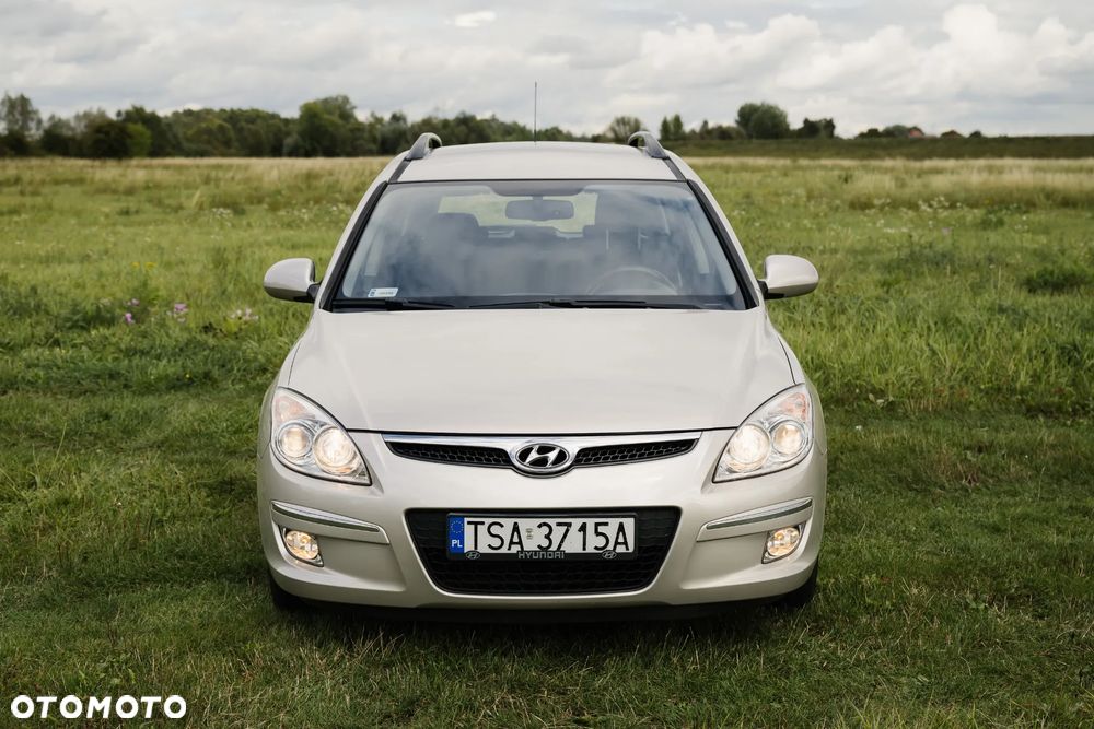 Hyundai i30 1.6 Comfort - 12