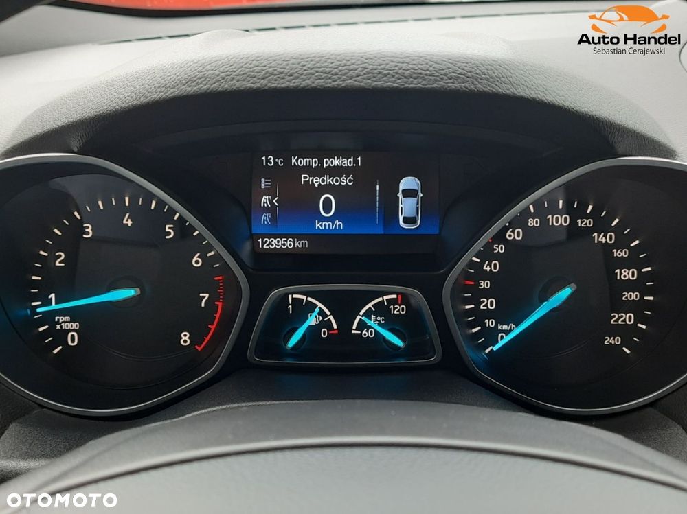 Ford Kuga 1.5 EcoBoost 2x4 Titanium - 20