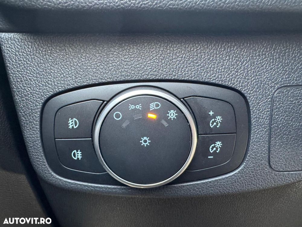 Ford Focus - 18