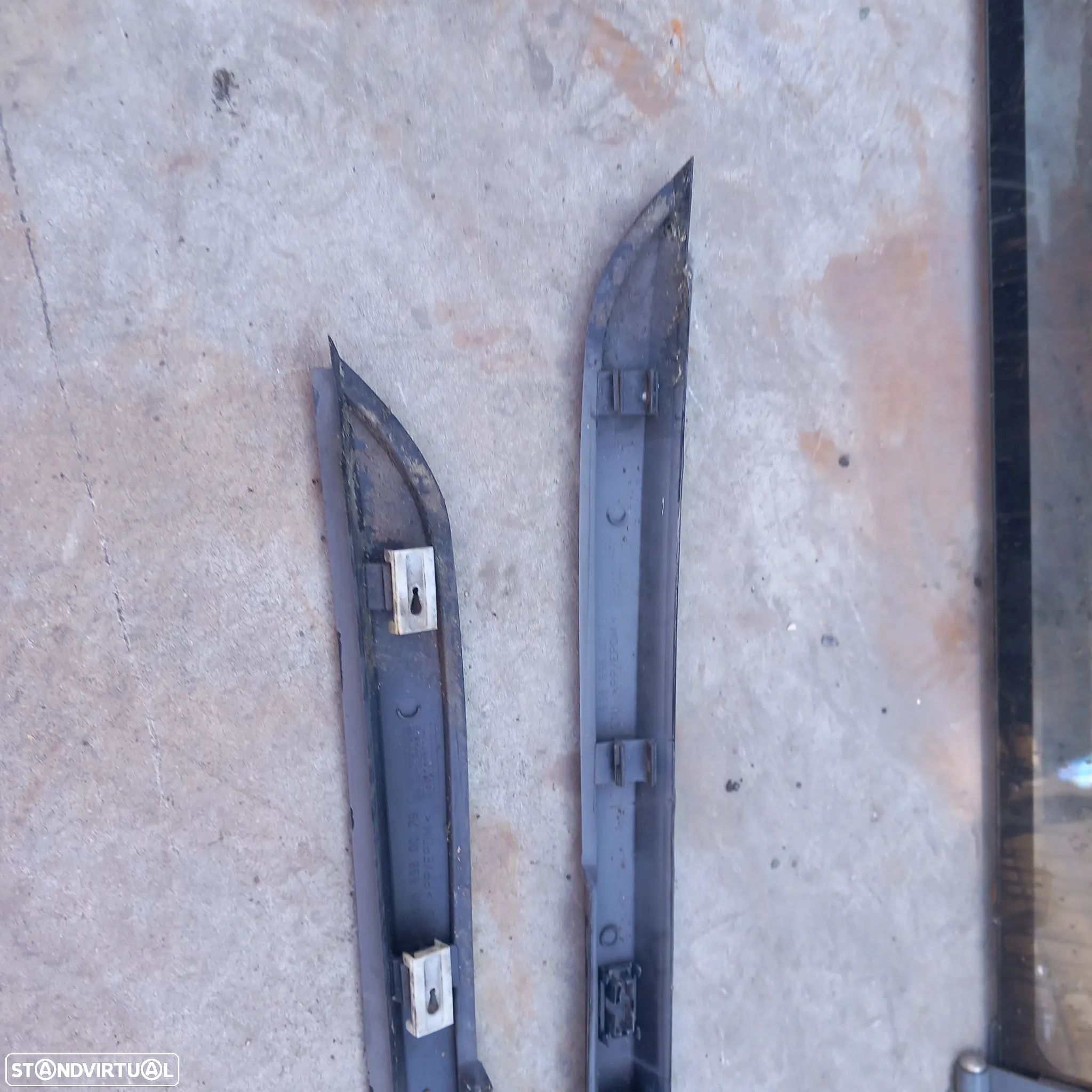 Frisos do para-brisas Mercedes Vito w638 - 1