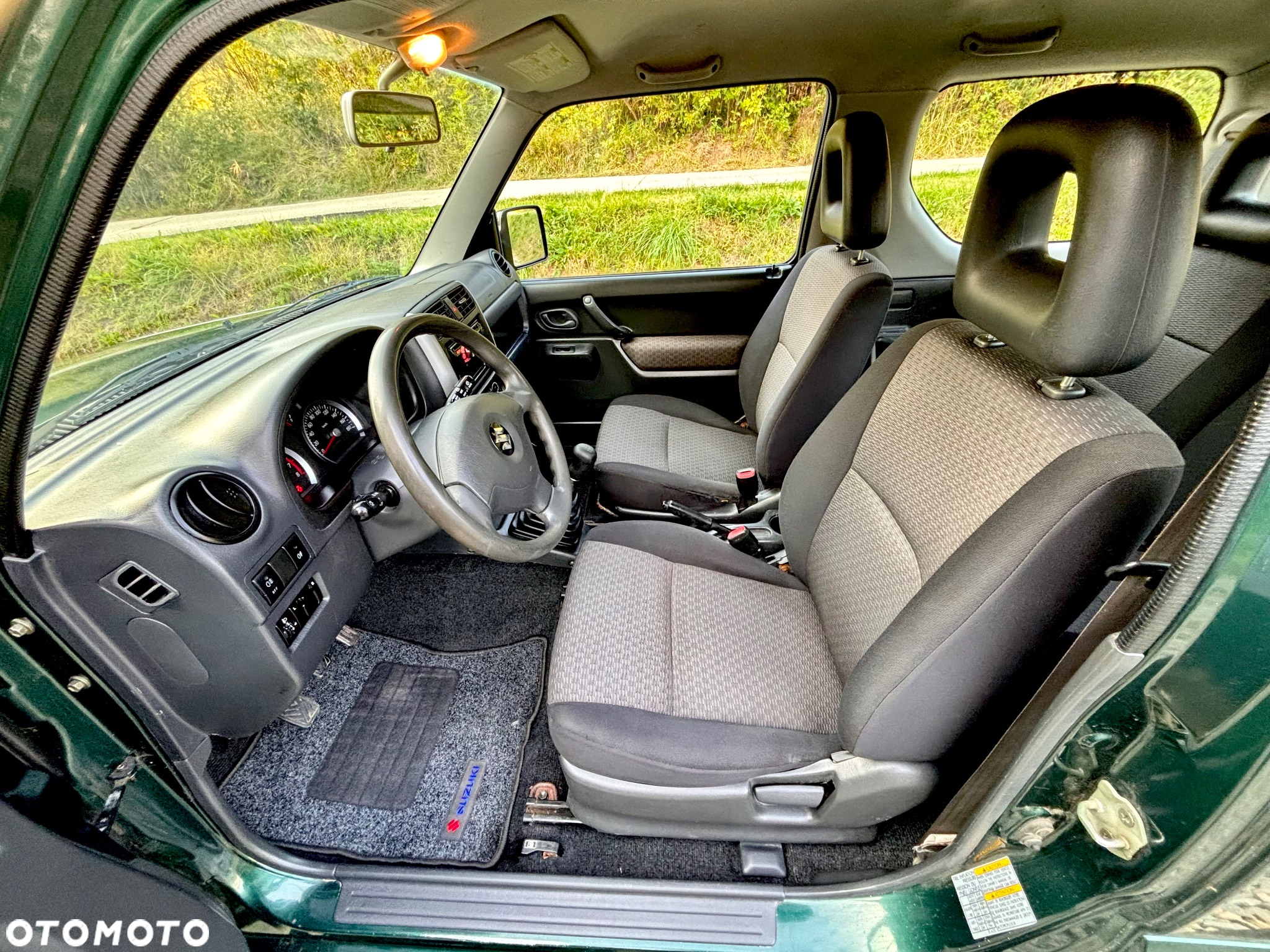 Suzuki Jimny 1.3 JX / Club - 32
