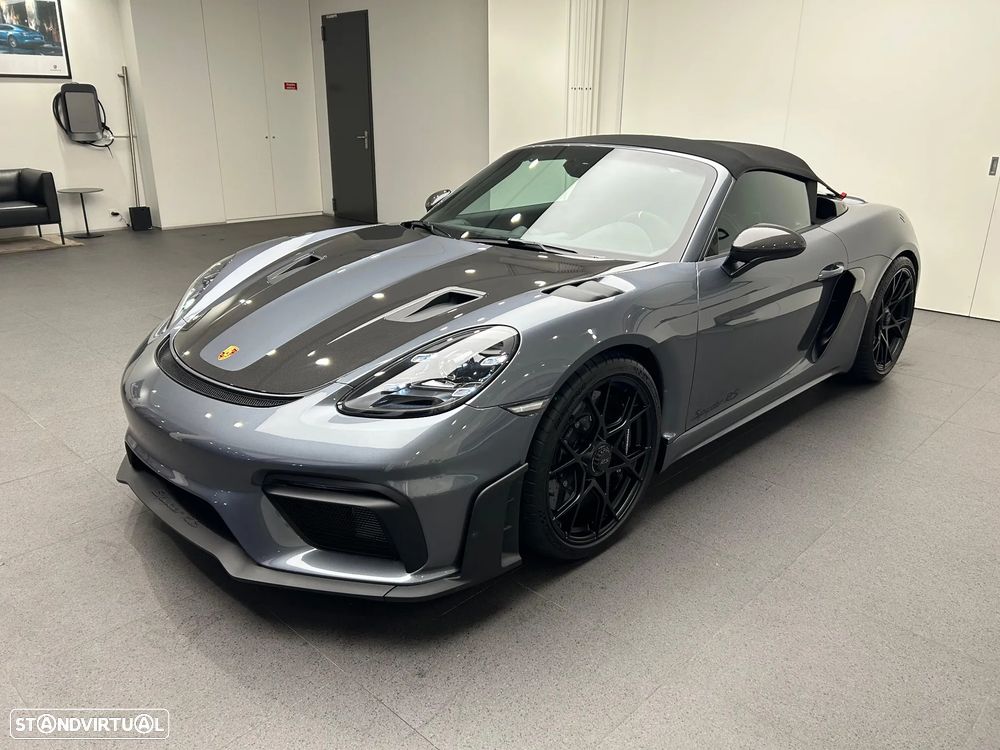 Porsche 718 Spyder - 1