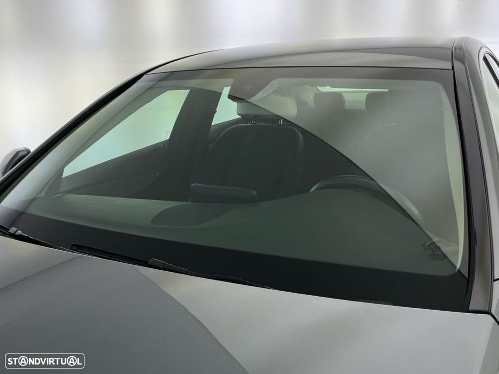 Mercedes-Benz C 350 e - 21