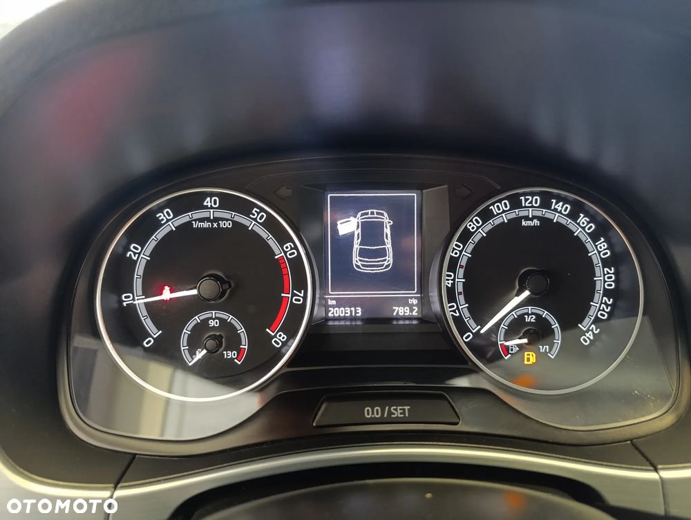 Skoda Fabia 1.0 TSI Ambition - 11
