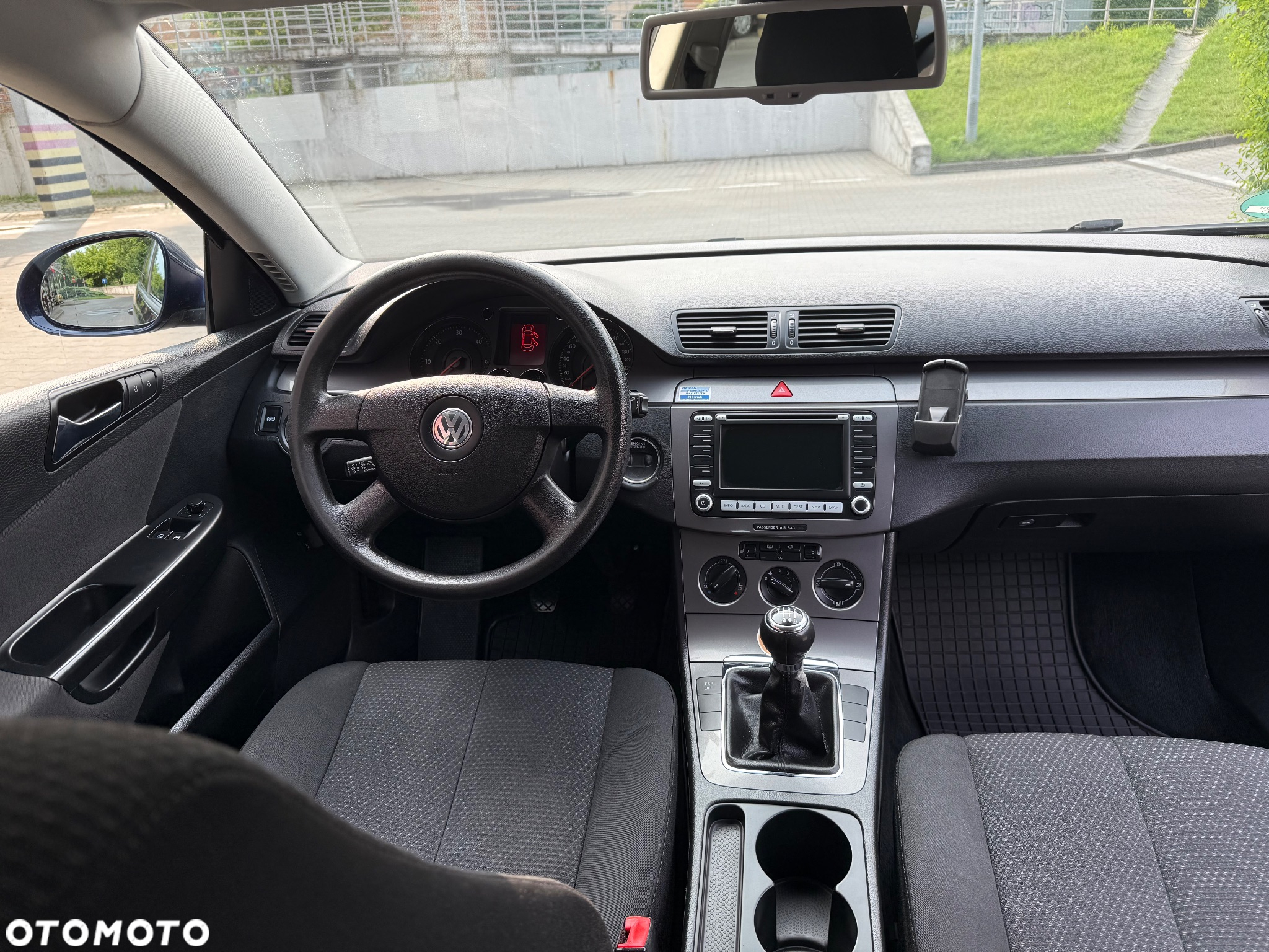 Volkswagen Passat 2.0 TDI Comfortline - 11