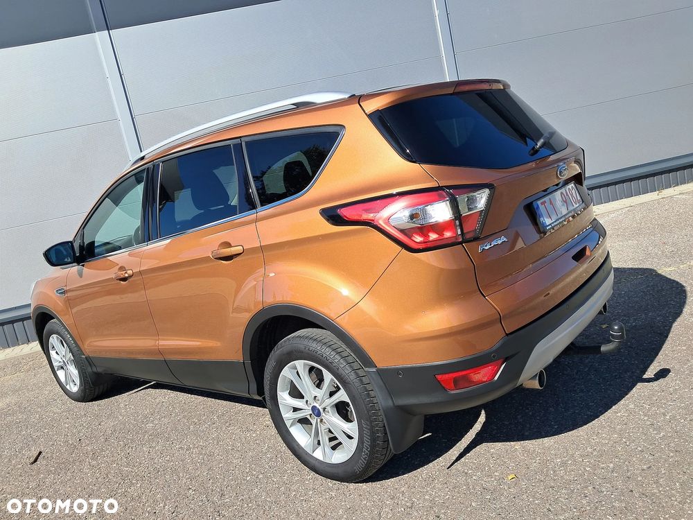 Ford Kuga 1.5 EcoBoost 2x4 Titanium - 5