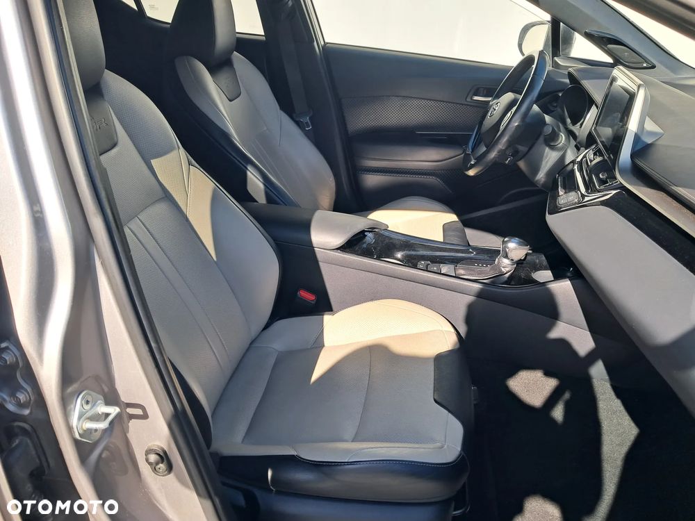 Toyota C-HR 1.8 Hybrid GPF Executive - 18