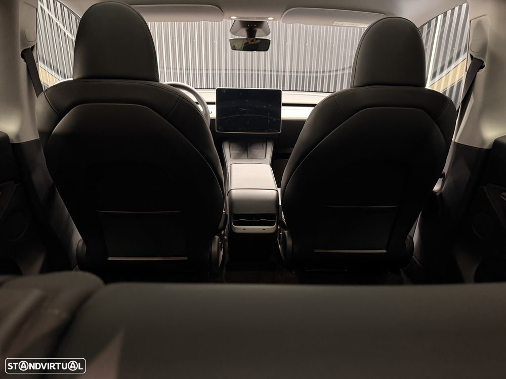 Tesla Model Y Tração Traseira - 16
