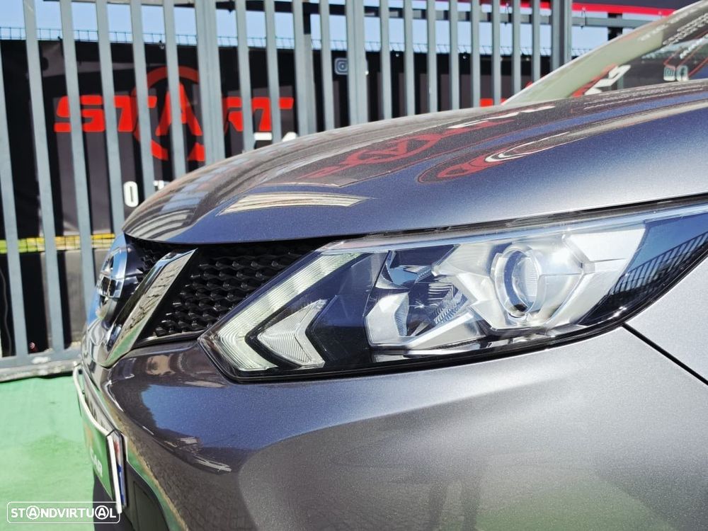 Nissan Qashqai 1.5 dCi N-Connecta - 24