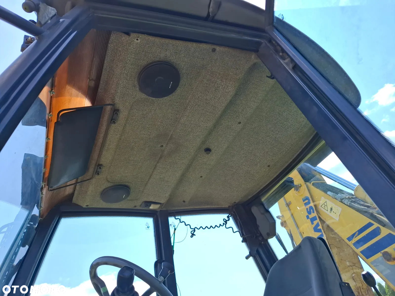 Komatsu WB97S-2 - 26