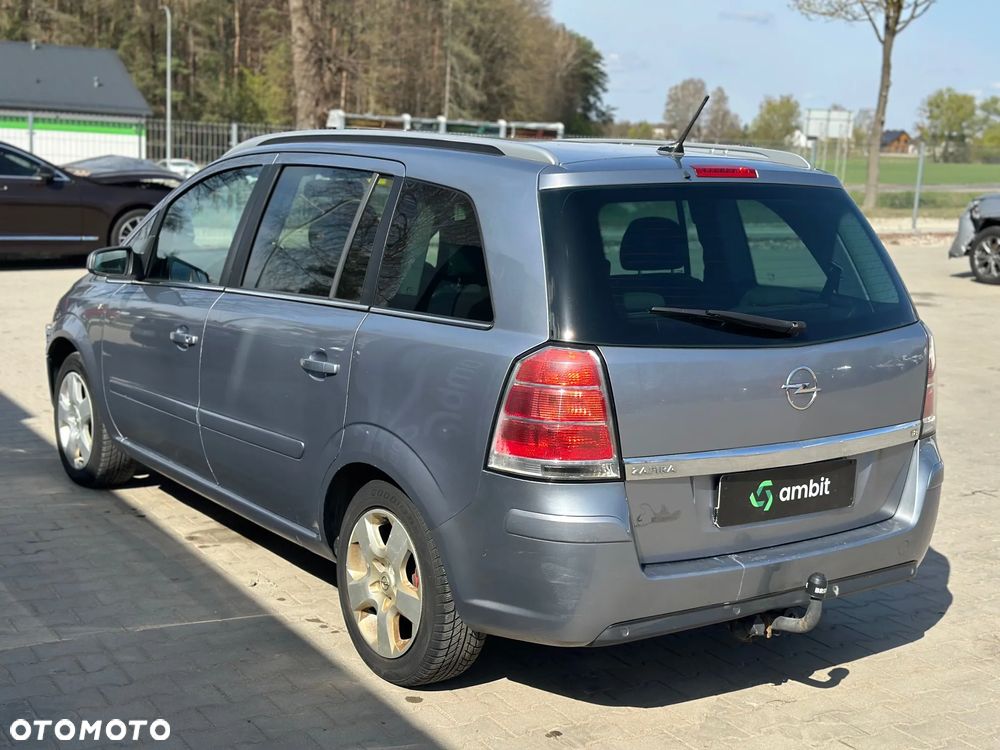Opel Zafira 1.8 - 7