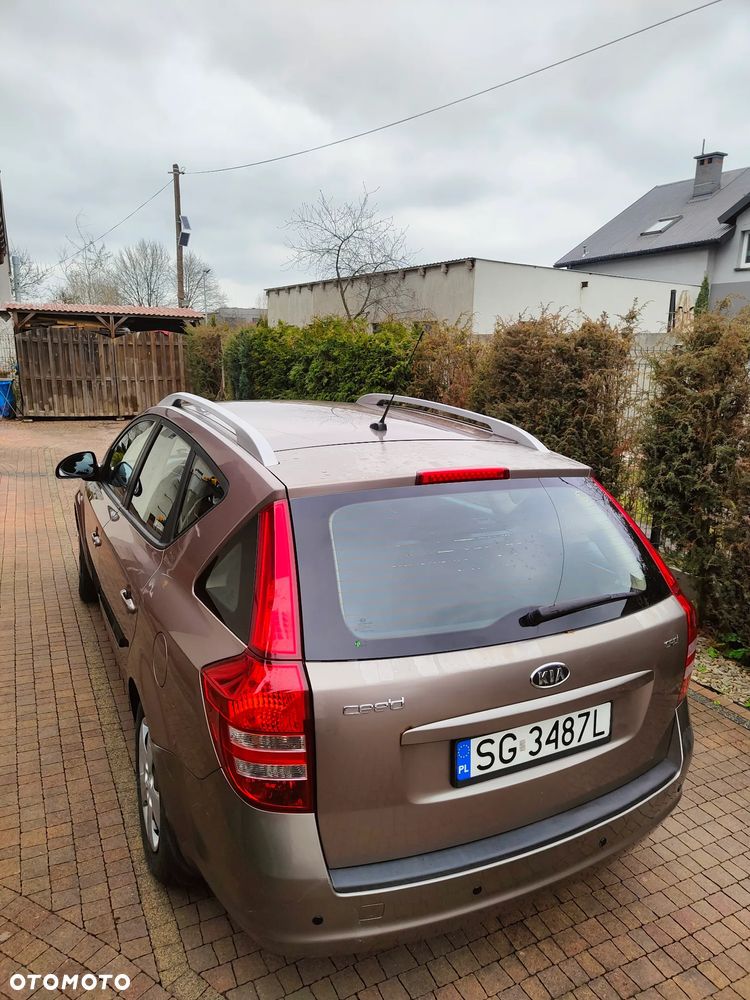 Kia Ceed 1.6 Crdi Comfort - 4